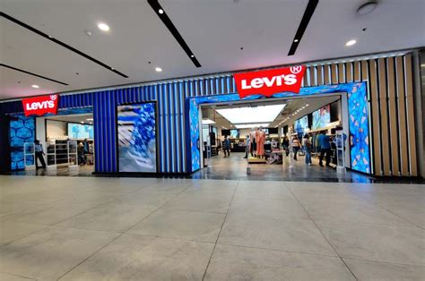 lv showroom in elante mall chandigarh|elante mall brands.